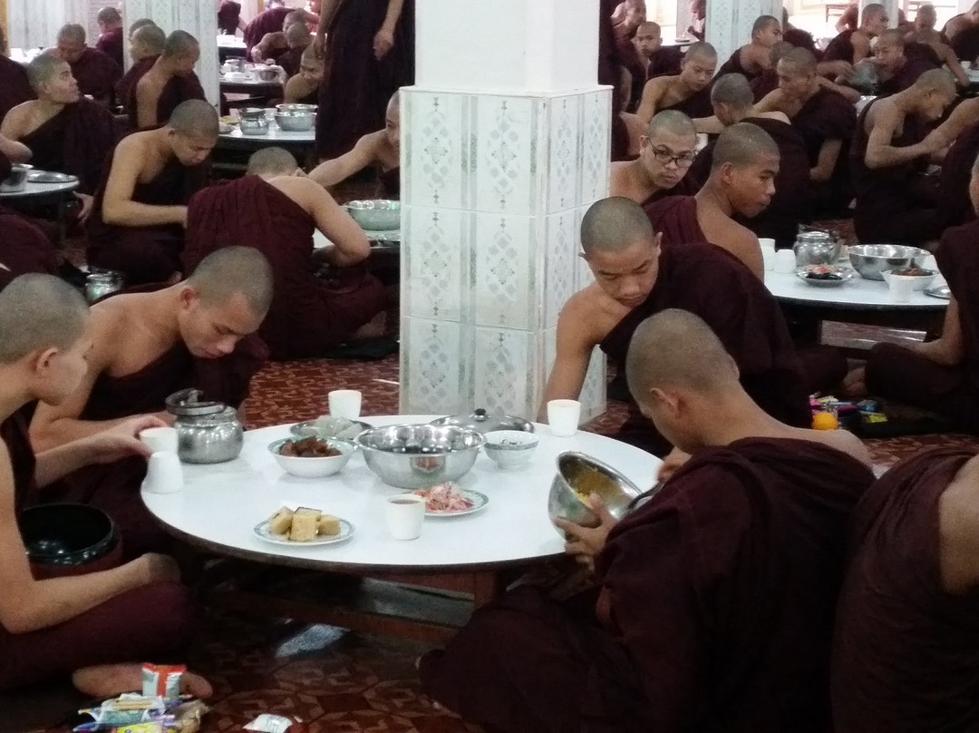 Kyaly Khat Wai Monastery景点图片