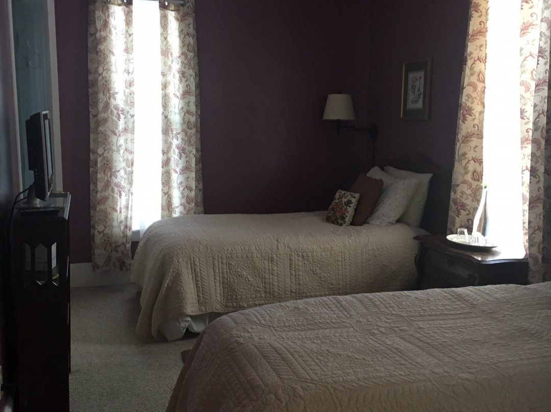 Black Squirrel Inn主图