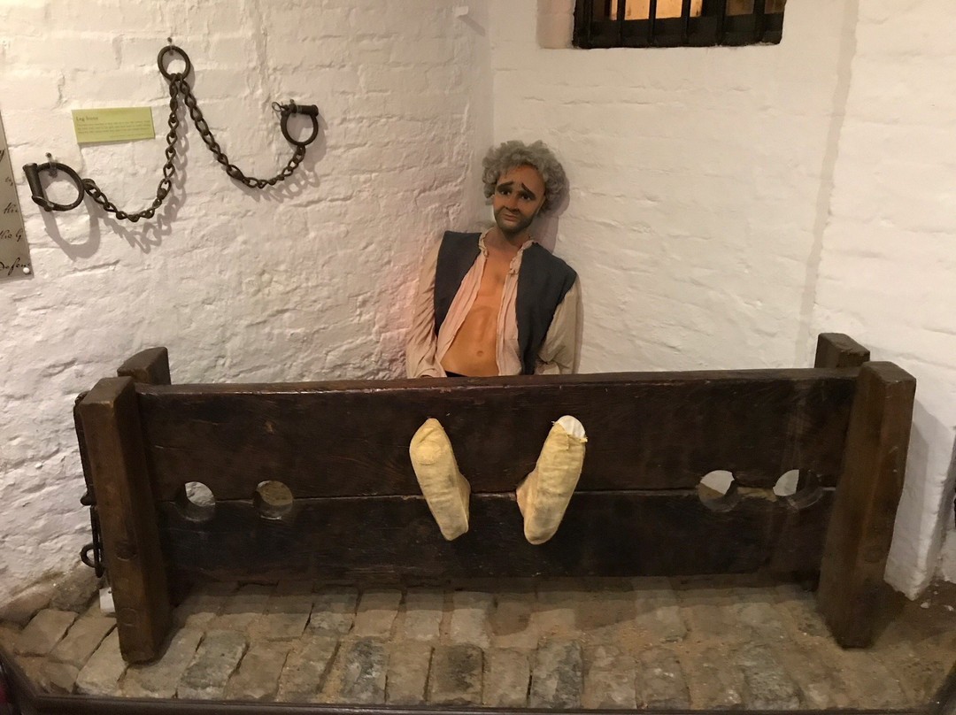 The Old Guildhall Prison Cells景点图片