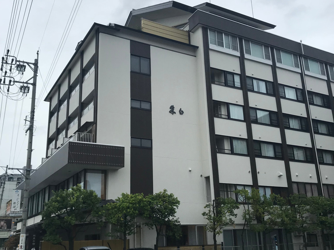 双泉之宿朱白日式旅馆主图