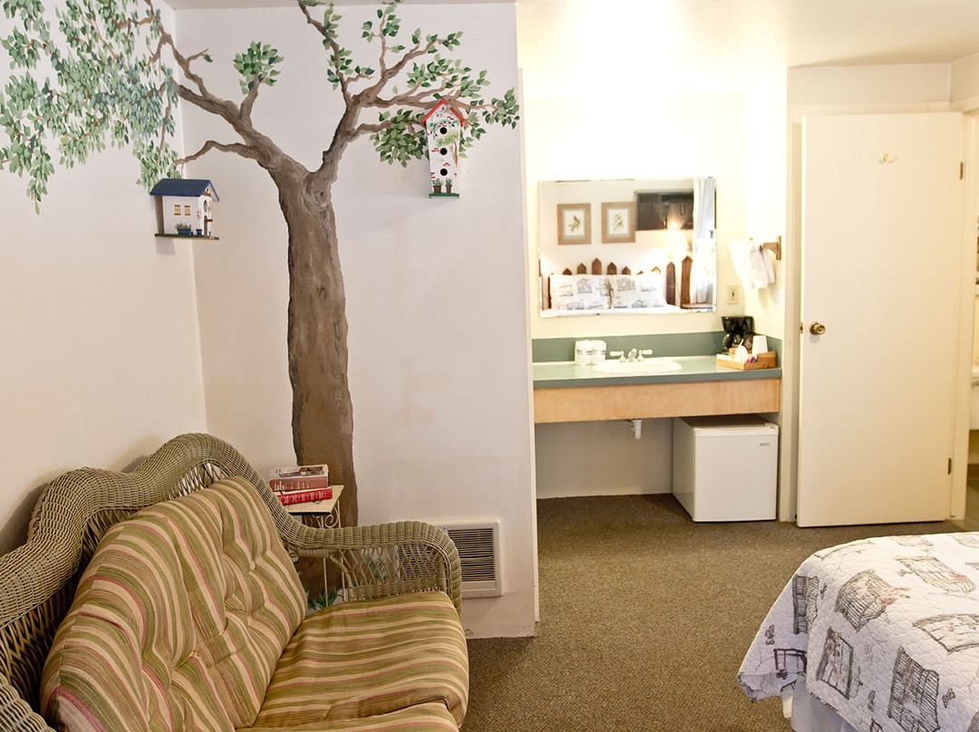 Imperial River Company主图