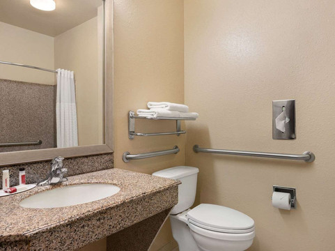 克卢特/杰克森湖温德姆呗盟酒店主图