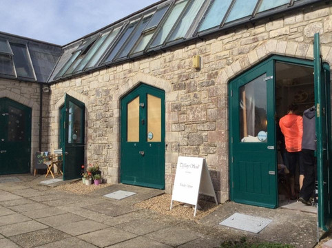 Lyn Kirkland-Isle of Portland必去景点