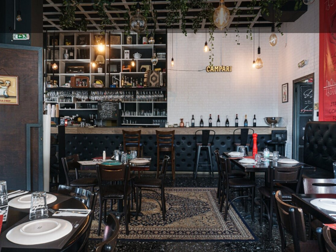 Cholargos餐馆和美食-1One