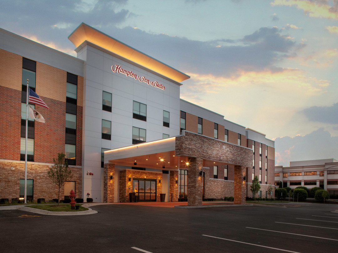 Hampton Inn & Suites Chicago Burr Ridge主图