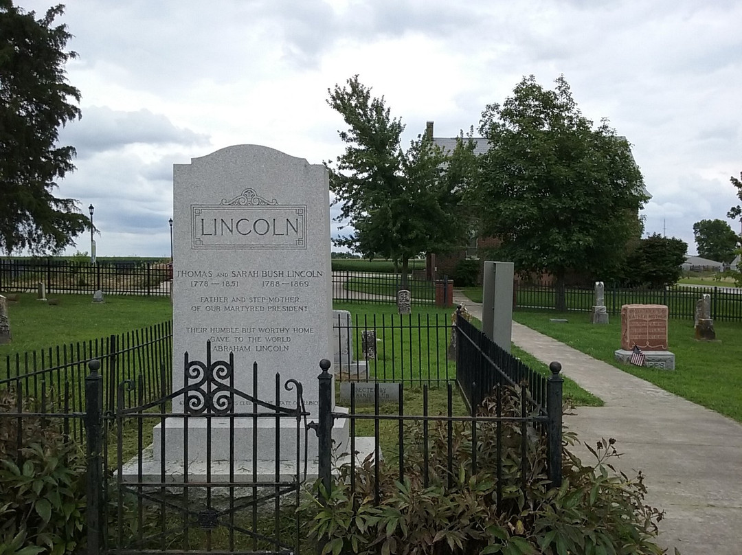 Thomas Lincoln Cemetery-Lerna必去景点