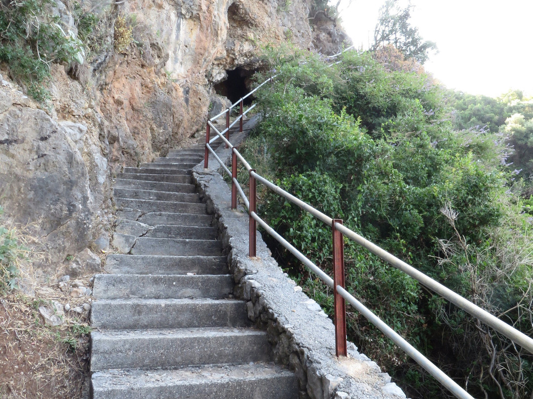 Spiaggia Grotta della Scala景点图片