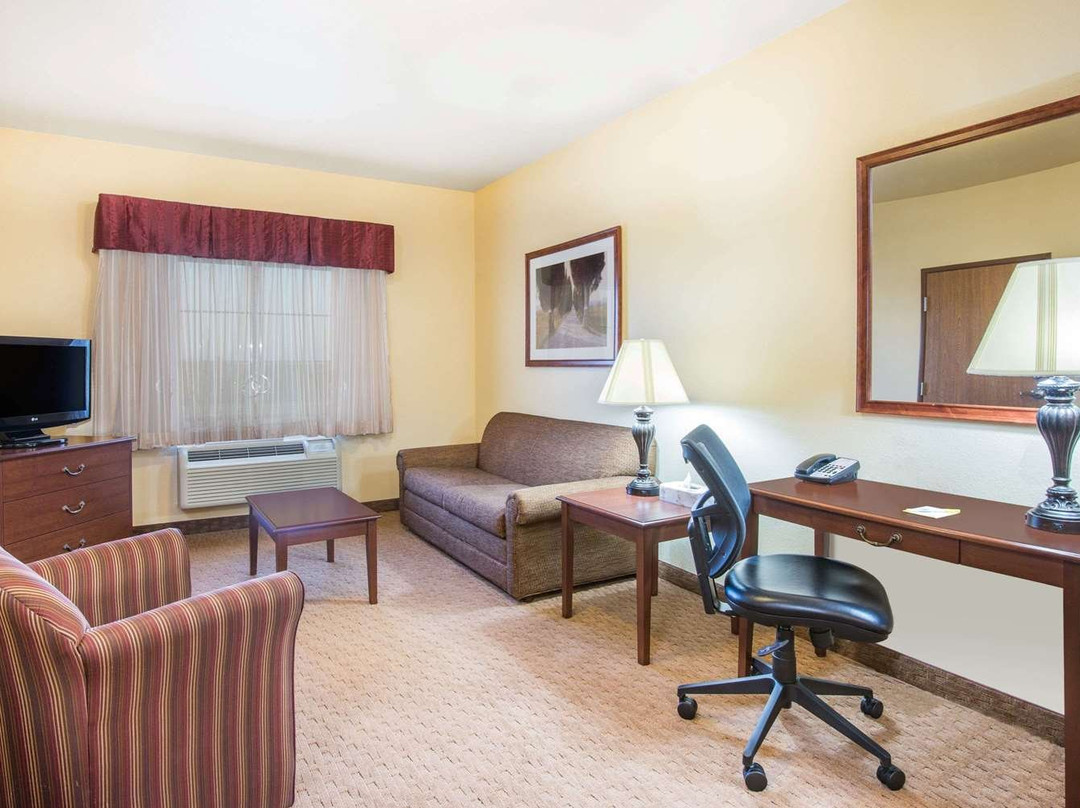 Days Inn by Wyndham Ellis主图