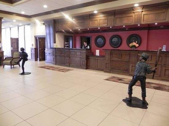 Decatur Conference Center and Hotel主图