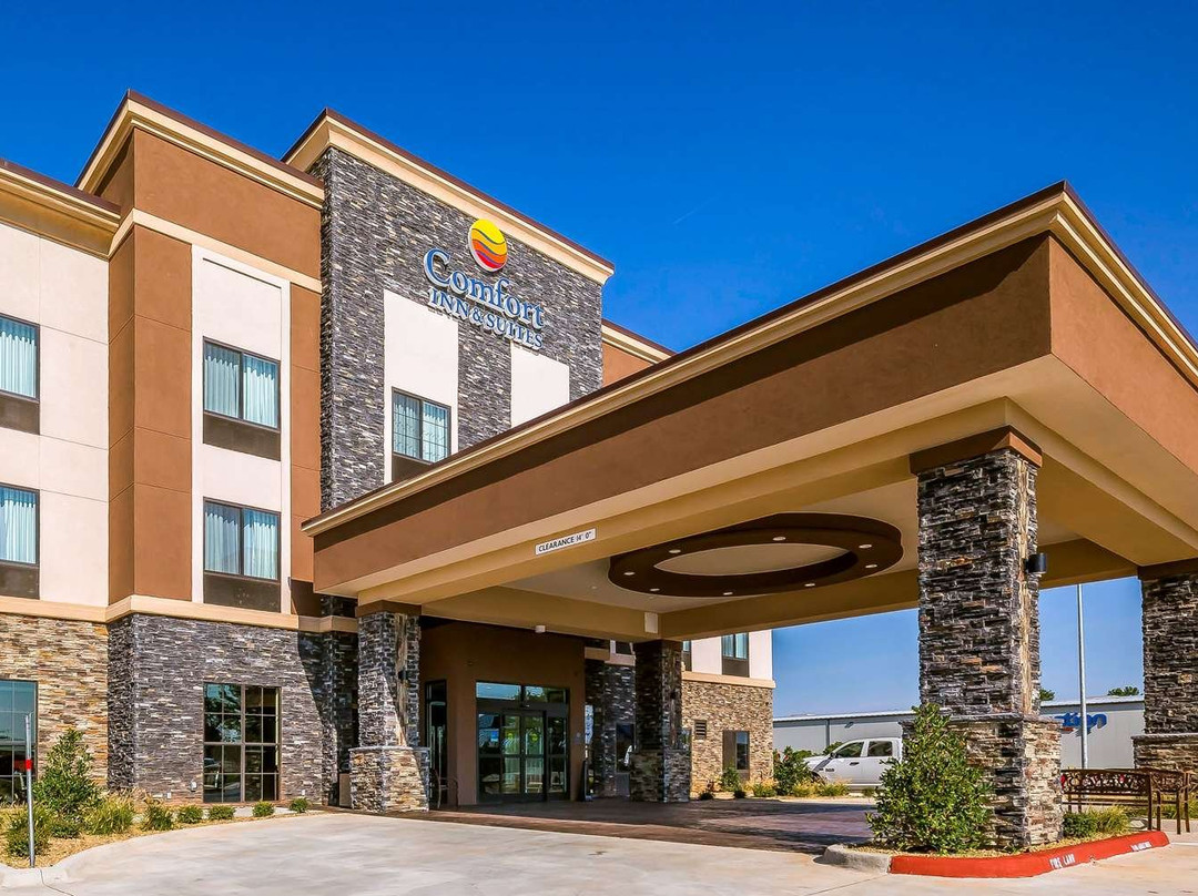 Comfort Inn & Suites Moore - Oklahoma City主图