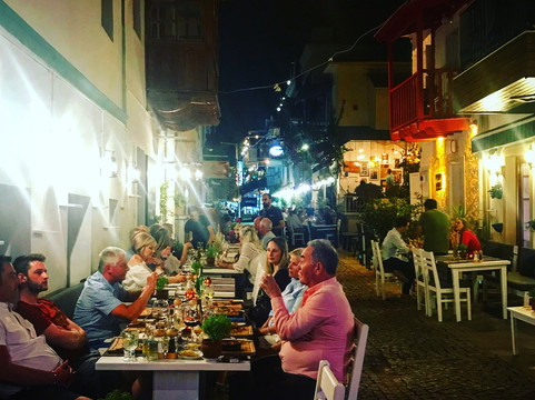 Bezirgan餐馆和美食-Old Street Bar & Kitchen