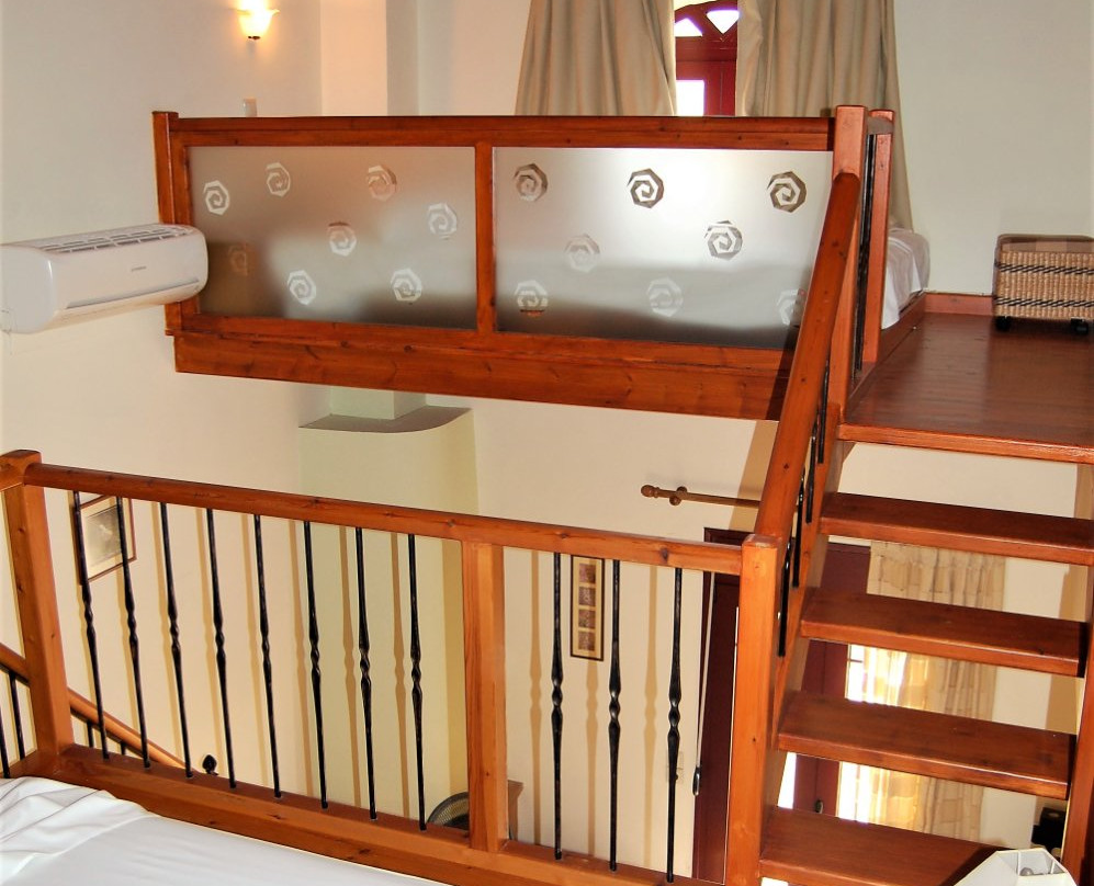 Aigiali Rooms主图