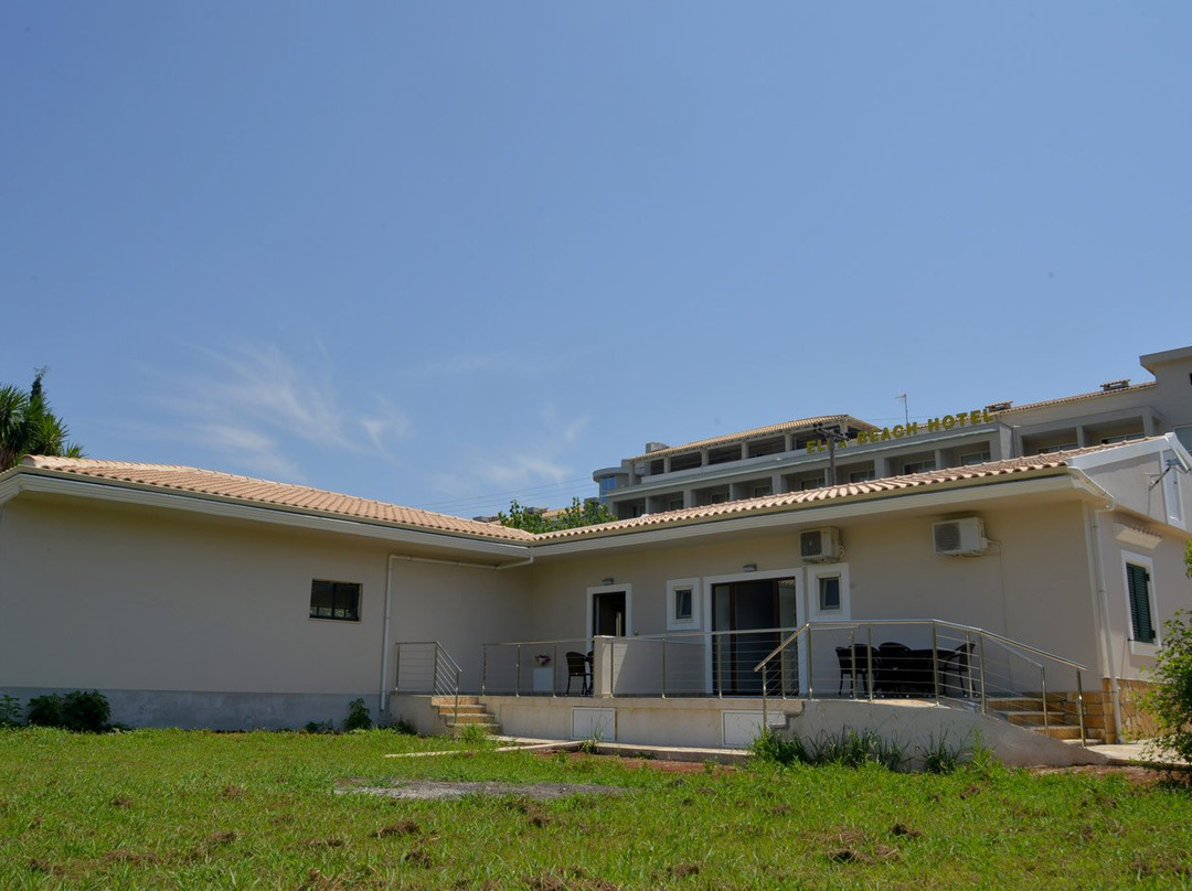Santos Apartments & Studios