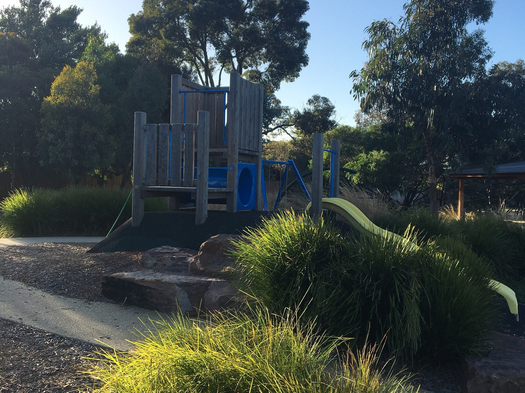 Brandon Park Reserve-格伦韦弗利必去景点