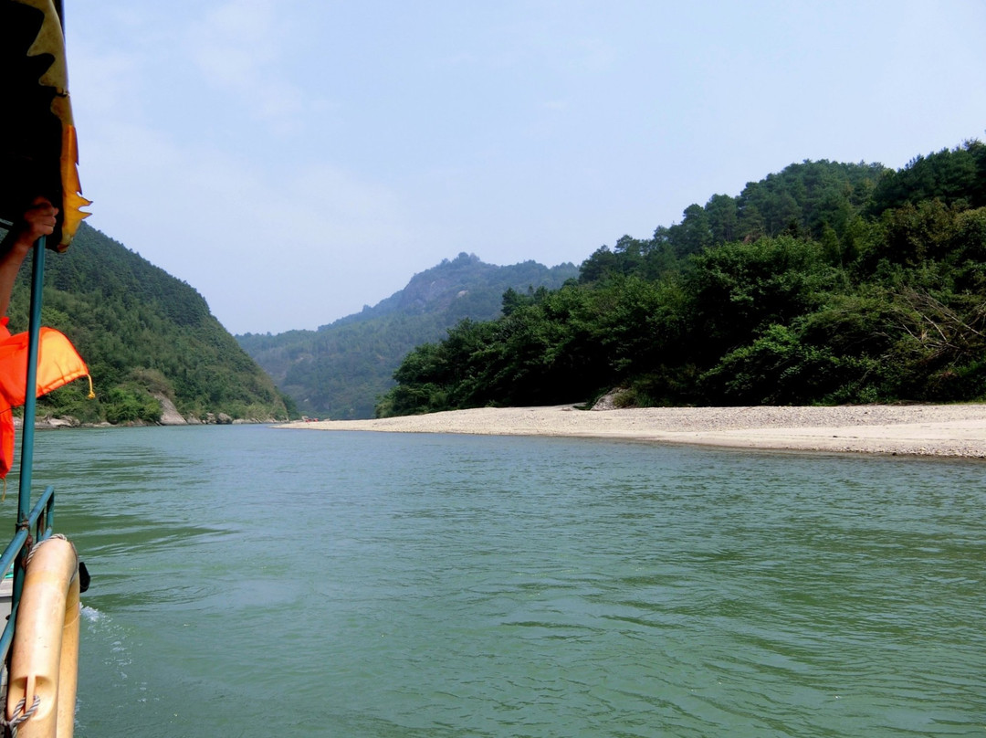 莨山将军石-新宁县必去景点