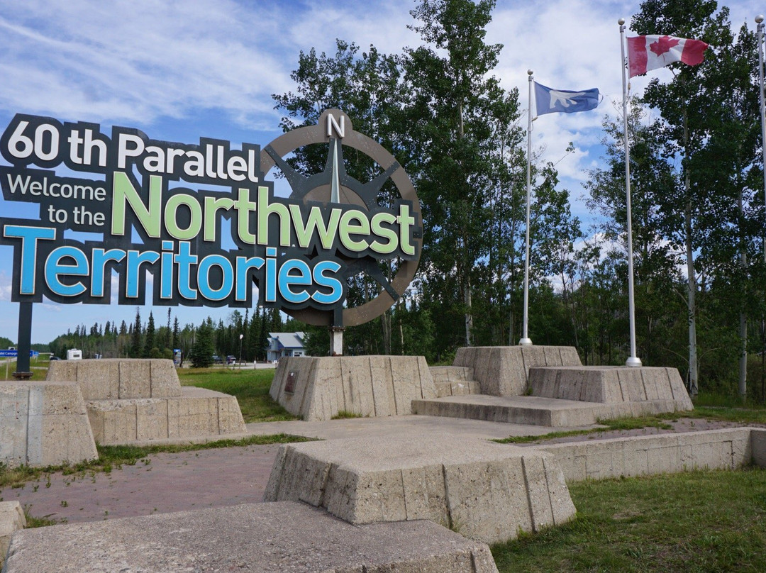 60th Parallel Visitor Information Centre-Grumbler必去景点