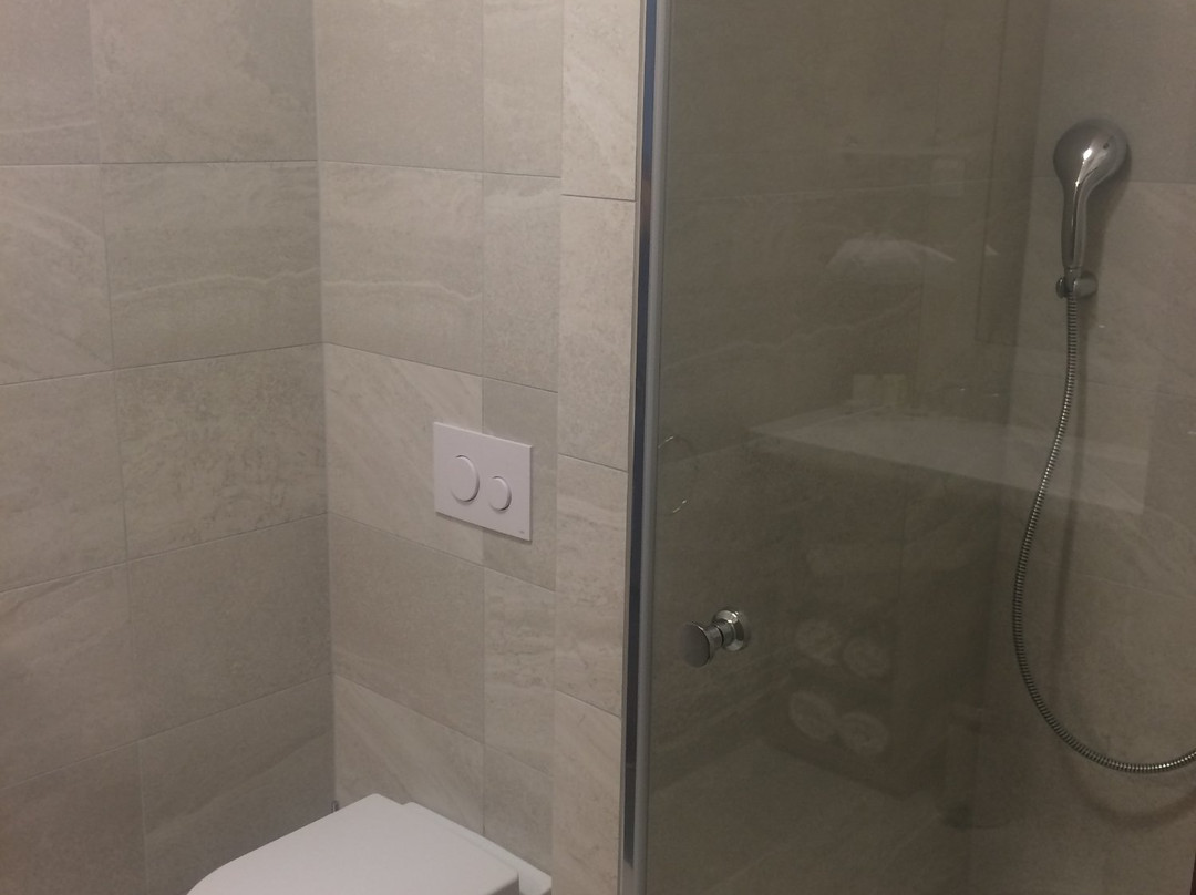 Grid Hotel主图