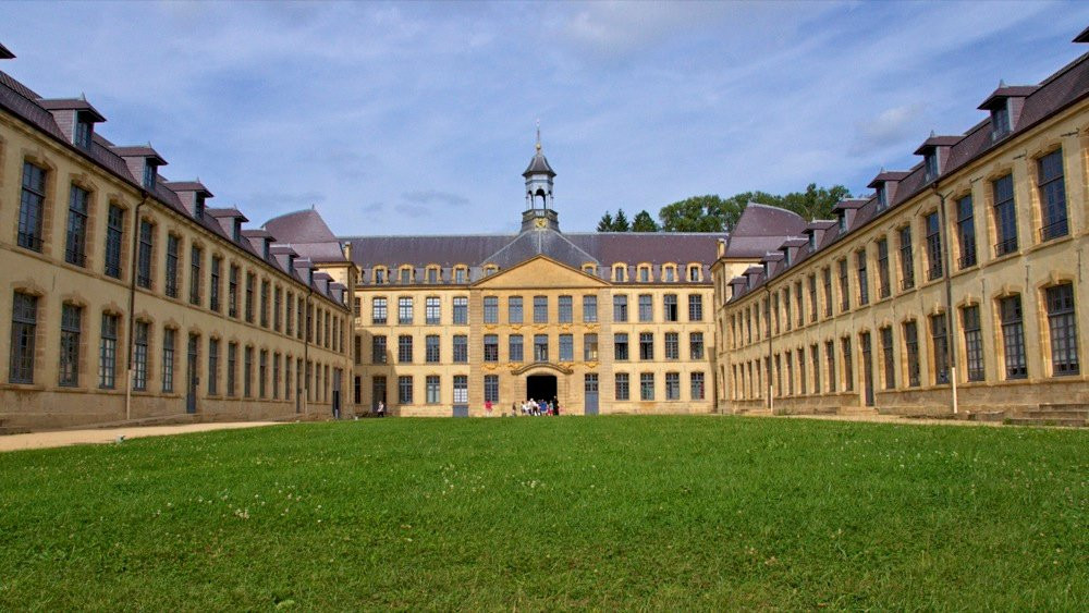 Office de Tourisme Charleville/Sedan en Ardenne-沙勒维尔梅济耶尔必去景点