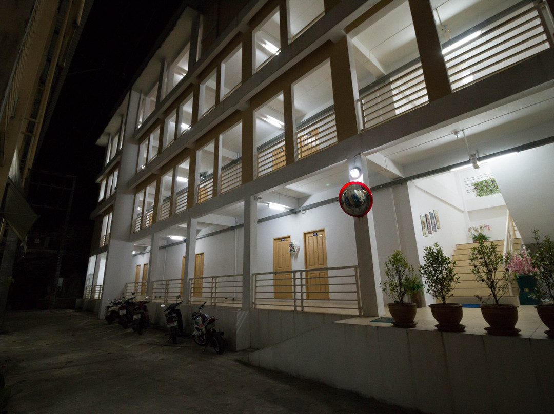 Rueangrat Hotel主图