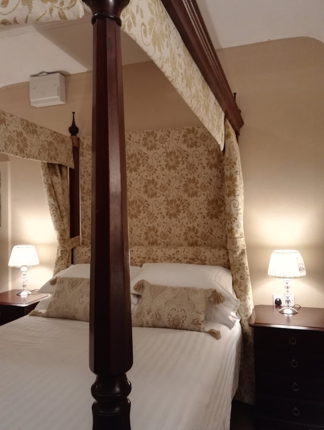 The Crown Hotel-官方