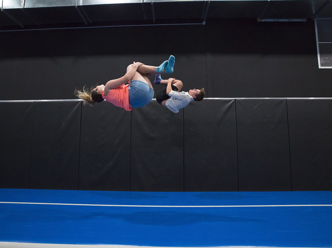 Jump Mania Trampoline Park-凯恩斯必去景点