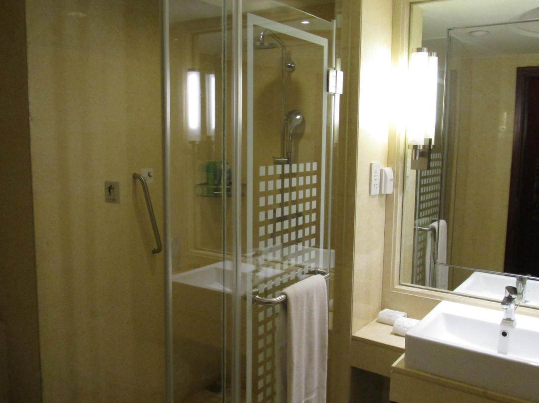 锦江石油大厦主图