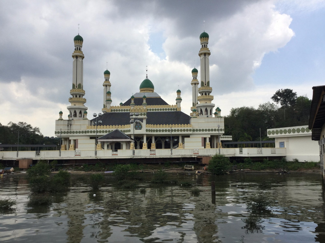 Masjid kampong Pandan-Kuala Belait必去景点