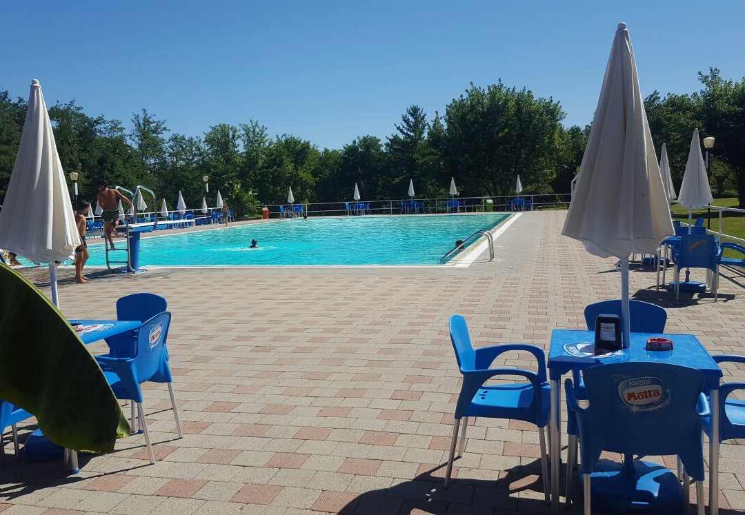 Piscine Mond'Azzurro景点图片