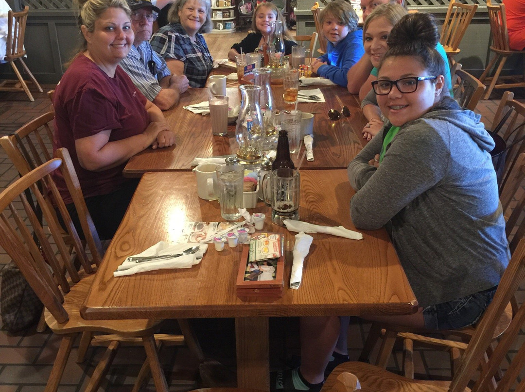 Baytown餐馆和美食-Cracker Barrel Old Country Store