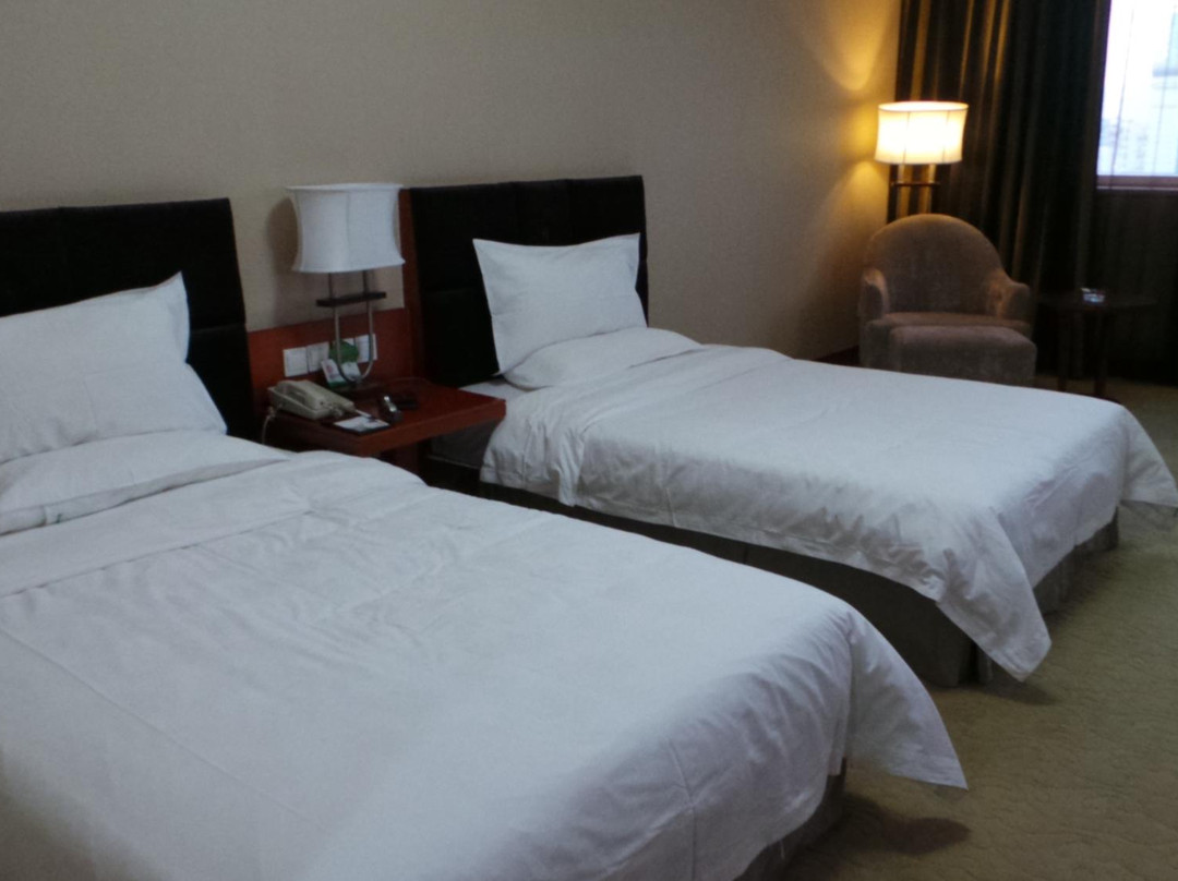 怡和国际大酒店主图