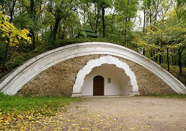 Subotiv旅游景点-Park Dekabristov