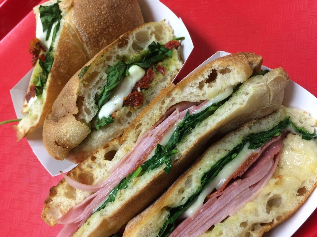 Flippo's-森赖斯必去景点