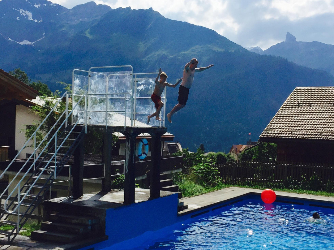 Schwimmbad Wengen-翁根必去景点