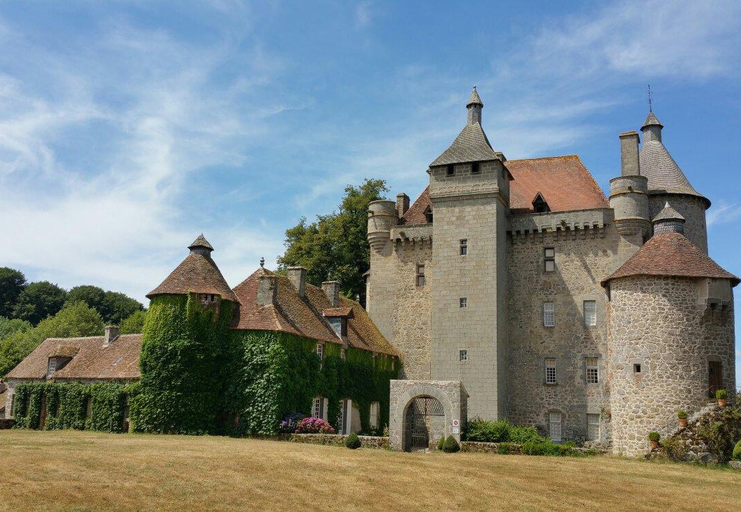 Château de Villemonteix景点图片
