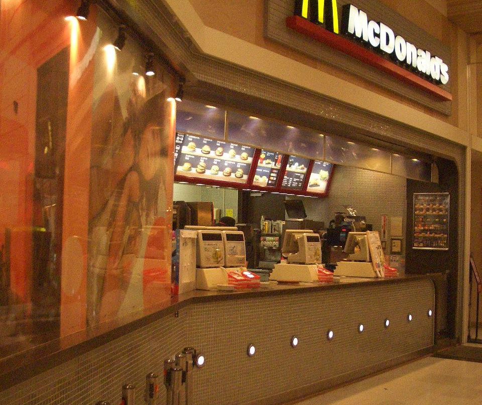 マクドナルド イオンモール各務原店