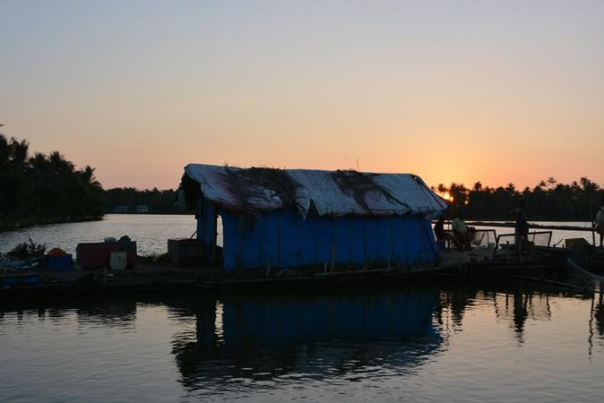 Kuzhupilly Beach景点图片