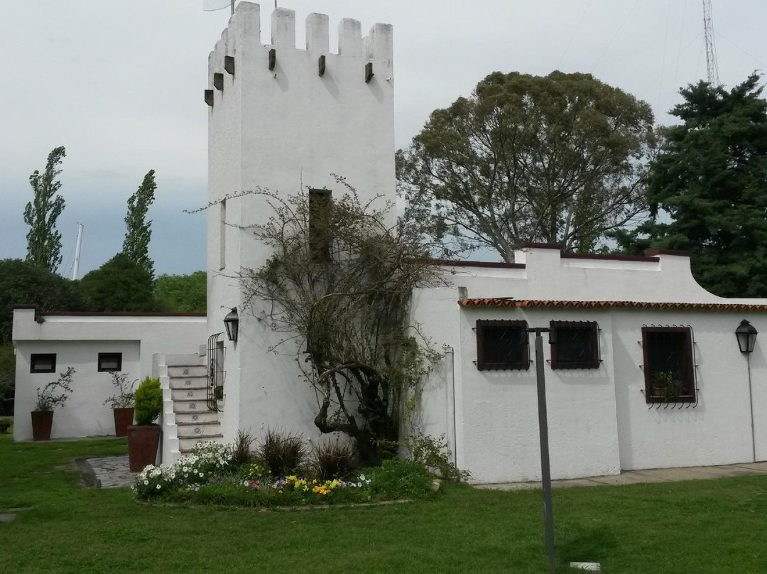 Embarcadero de Yates Riachuelo Park-科洛尼亚·德尔萨克拉门托城必去景点