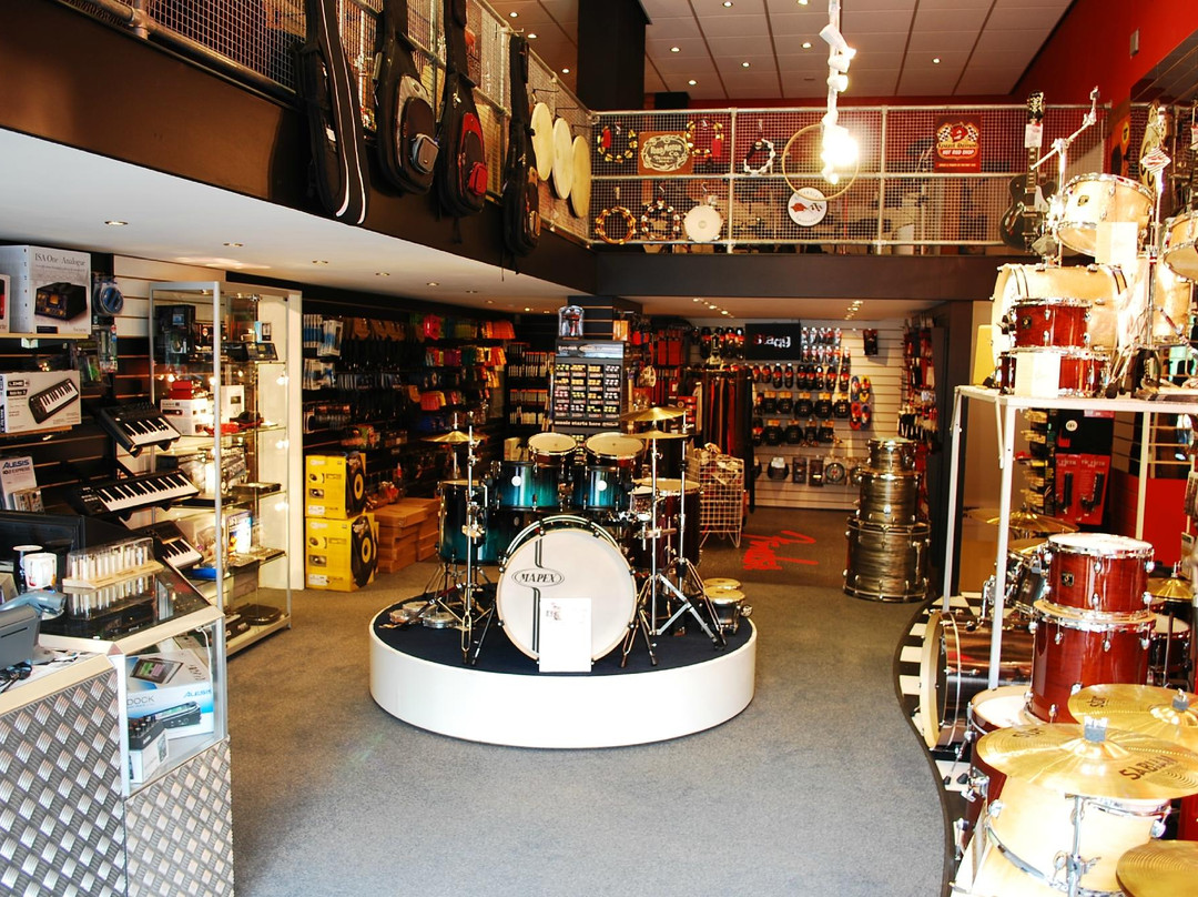 The Guitar Store-南安普敦必去景点