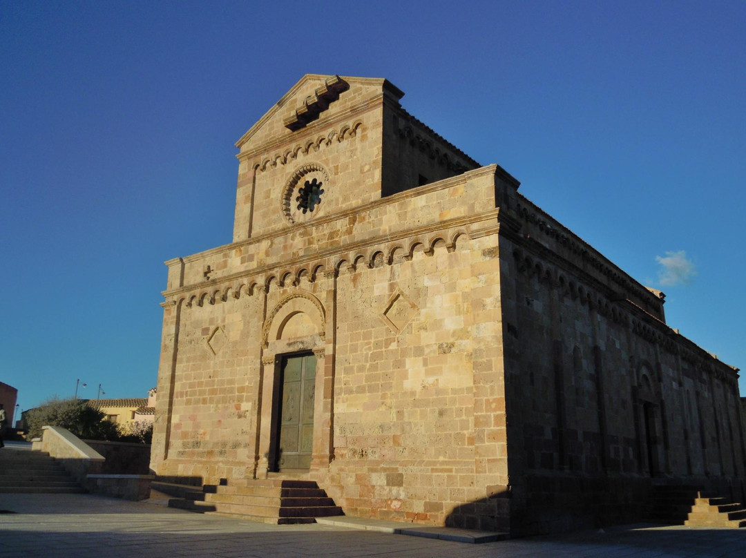 Cattedrale di Santa Maria di Monserrato-Tratalias必去景点