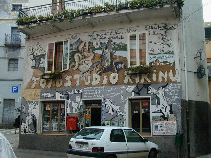 Orgosolo旅游景点-Sa Dommo e sos Corraine - Casa Museo di Orgosolo