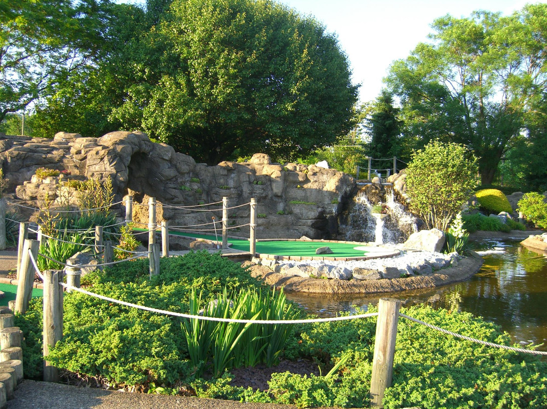 Tee to Green Golf Center景点图片