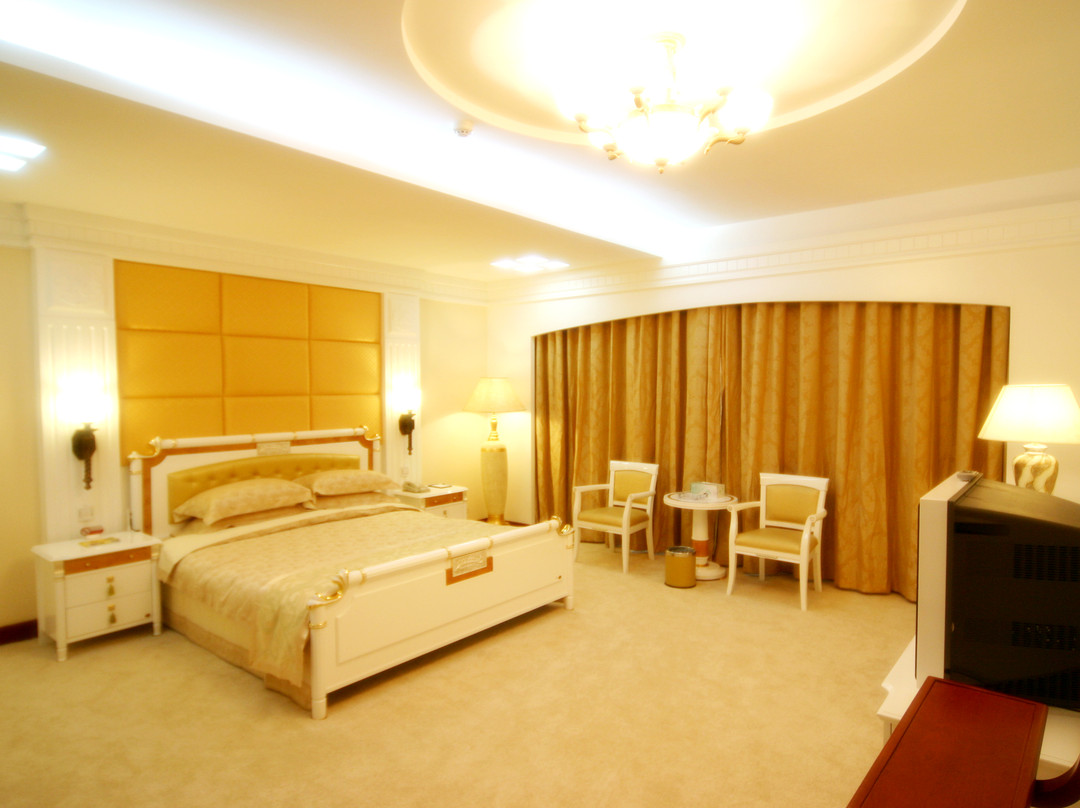 空港观光酒店主图