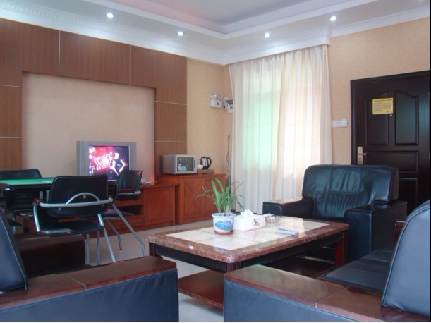 高滩温泉酒店主图