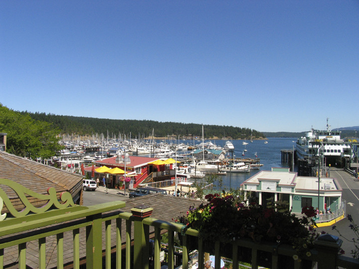 Ferry Landing Suites主图