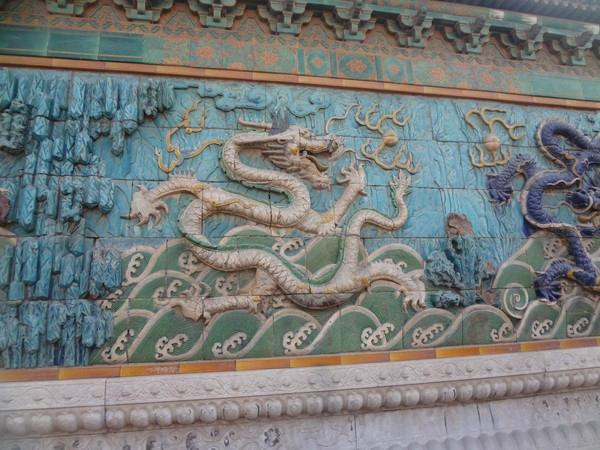故宫九龙壁-北京市必去景点