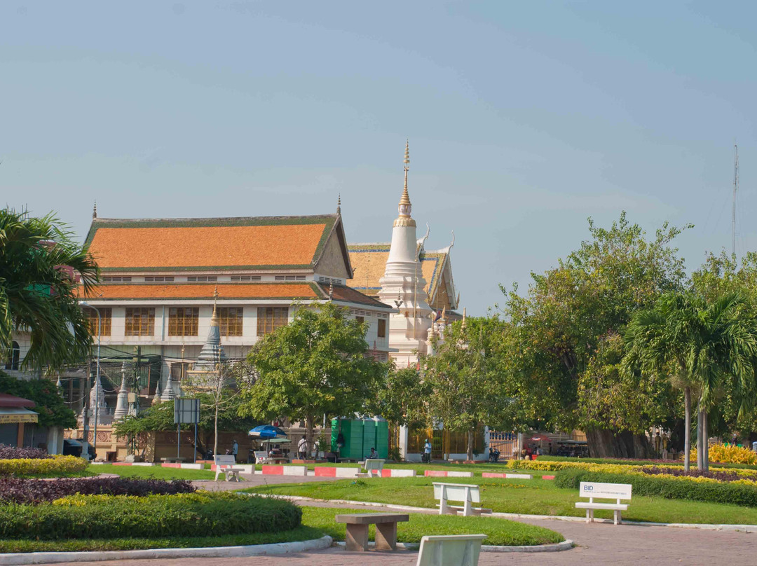 Temple of the Lotus Blossoms-金边必去景点
