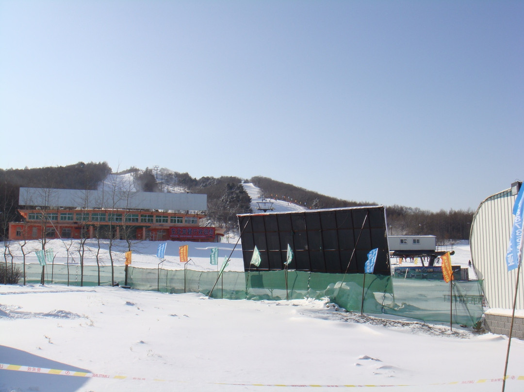 东北亚滑雪场-沈阳市必去景点