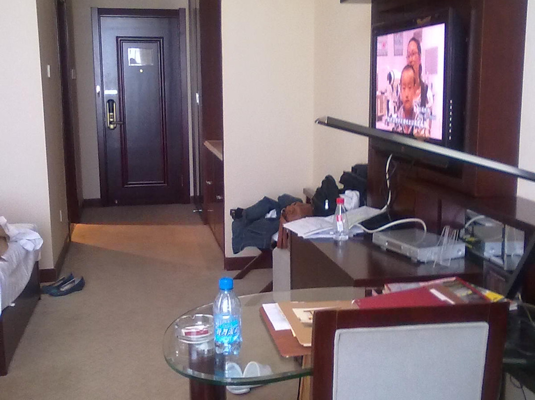 恒信大酒店主图