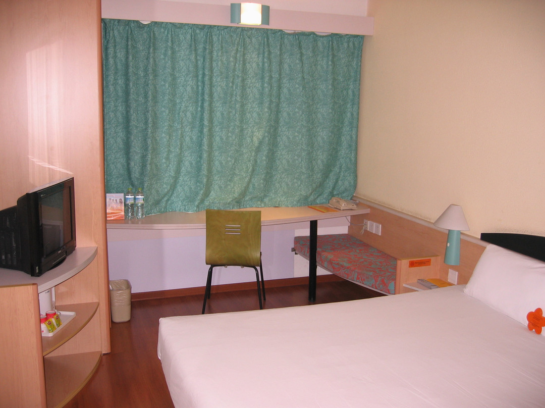 成功国际酒店主图