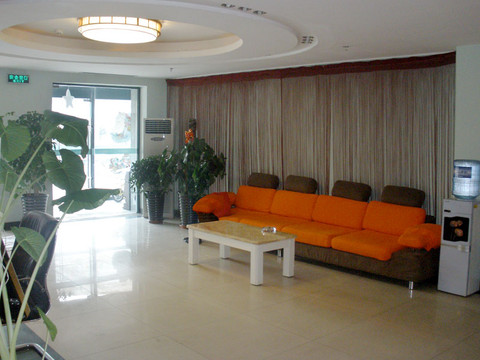 香槟小镇酒店主图